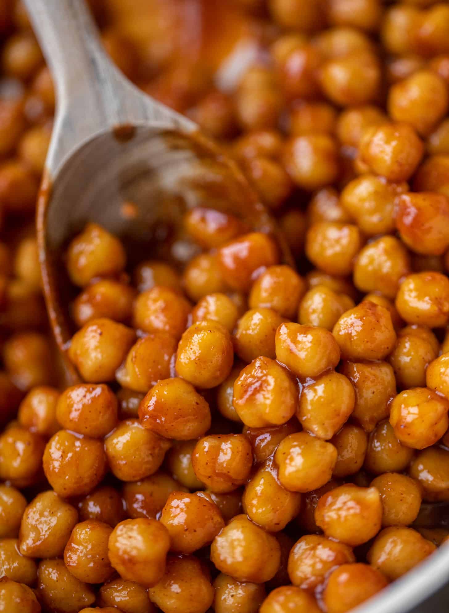 warm BBQ chickpeas