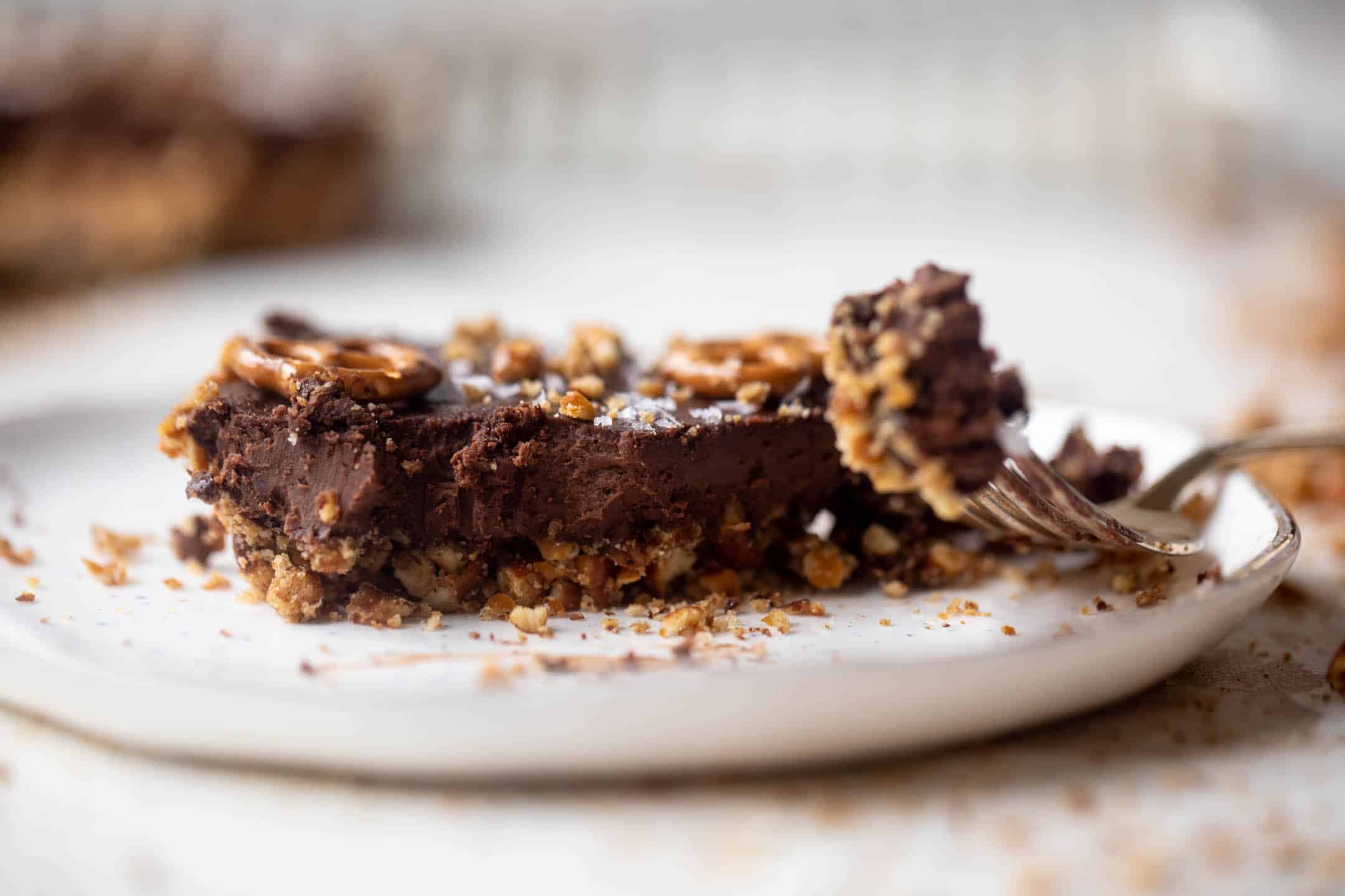 chocolate pretzel tart