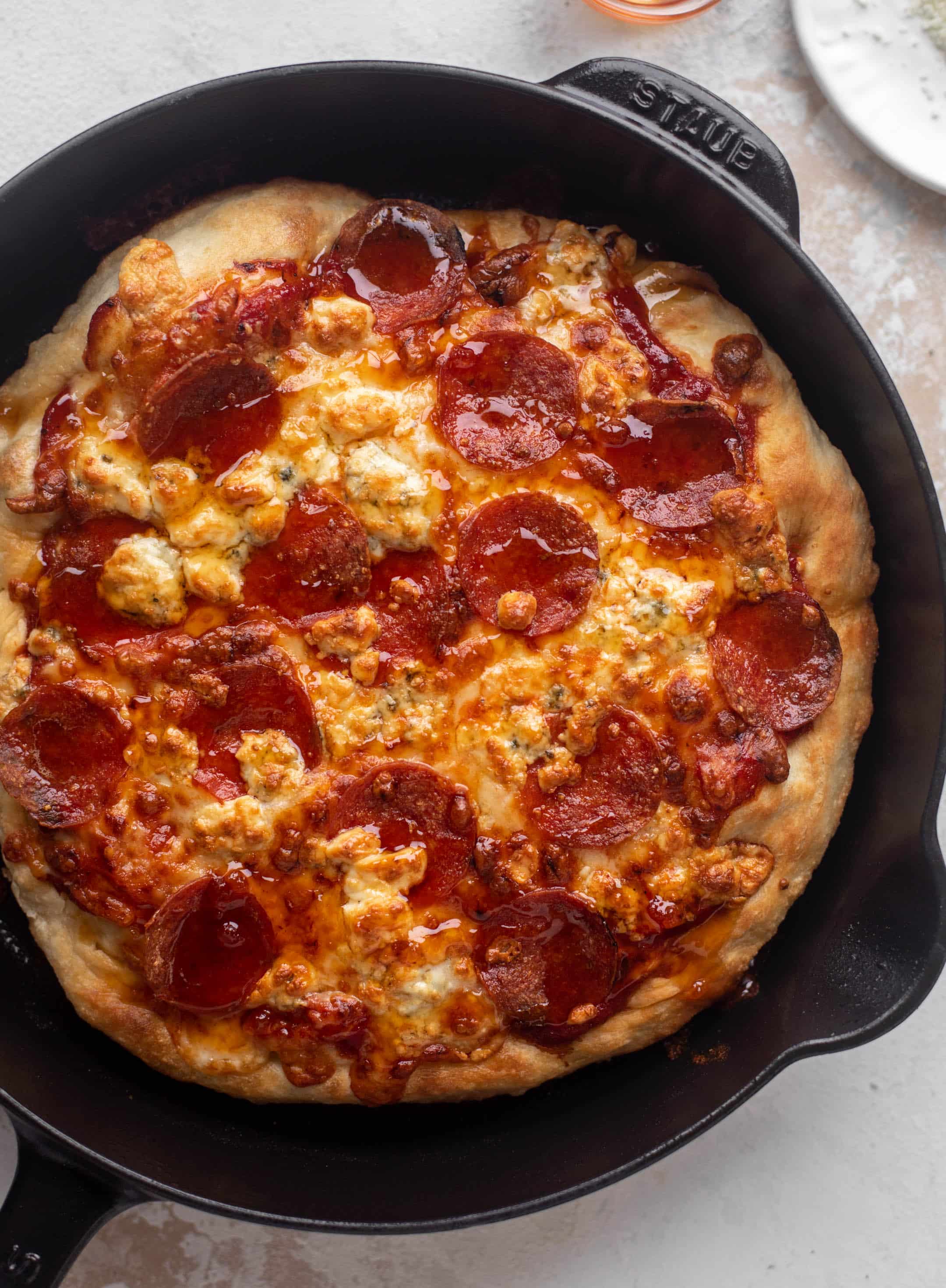 skillet pepperoni pizza