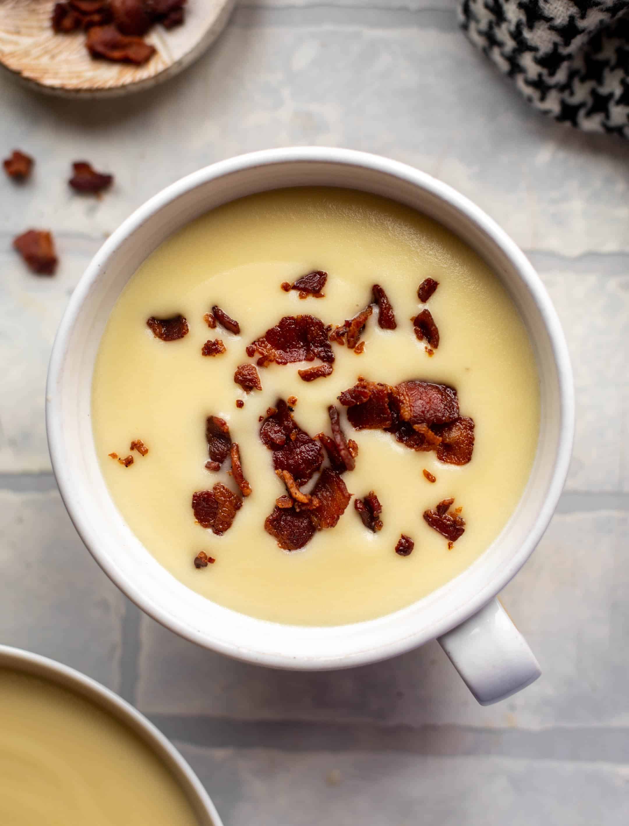 cauliflower potato soup with chipotle bacon