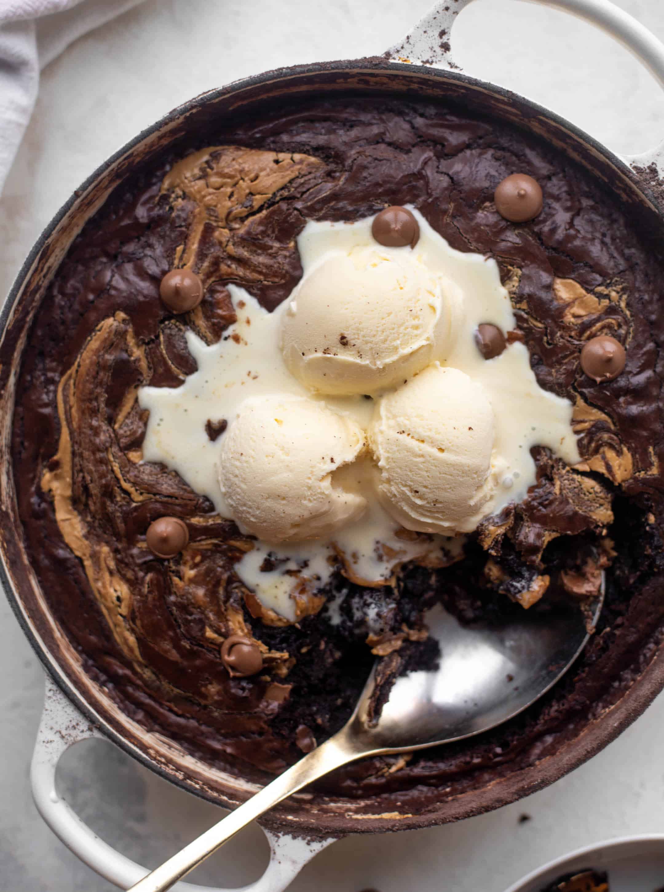 chocolate peanut butter skillet brownie