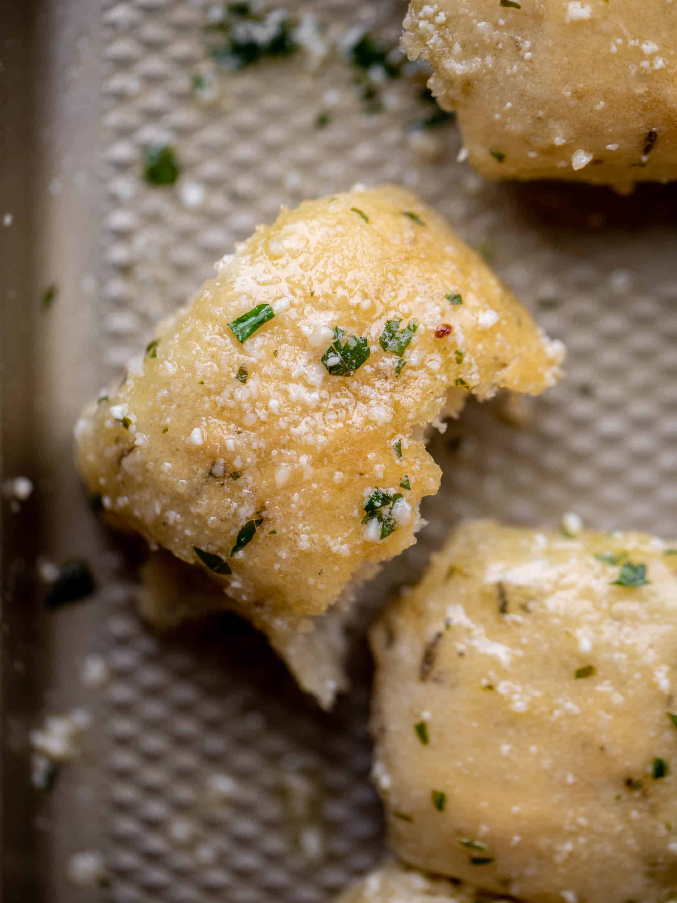 garlic butter pizza rolls