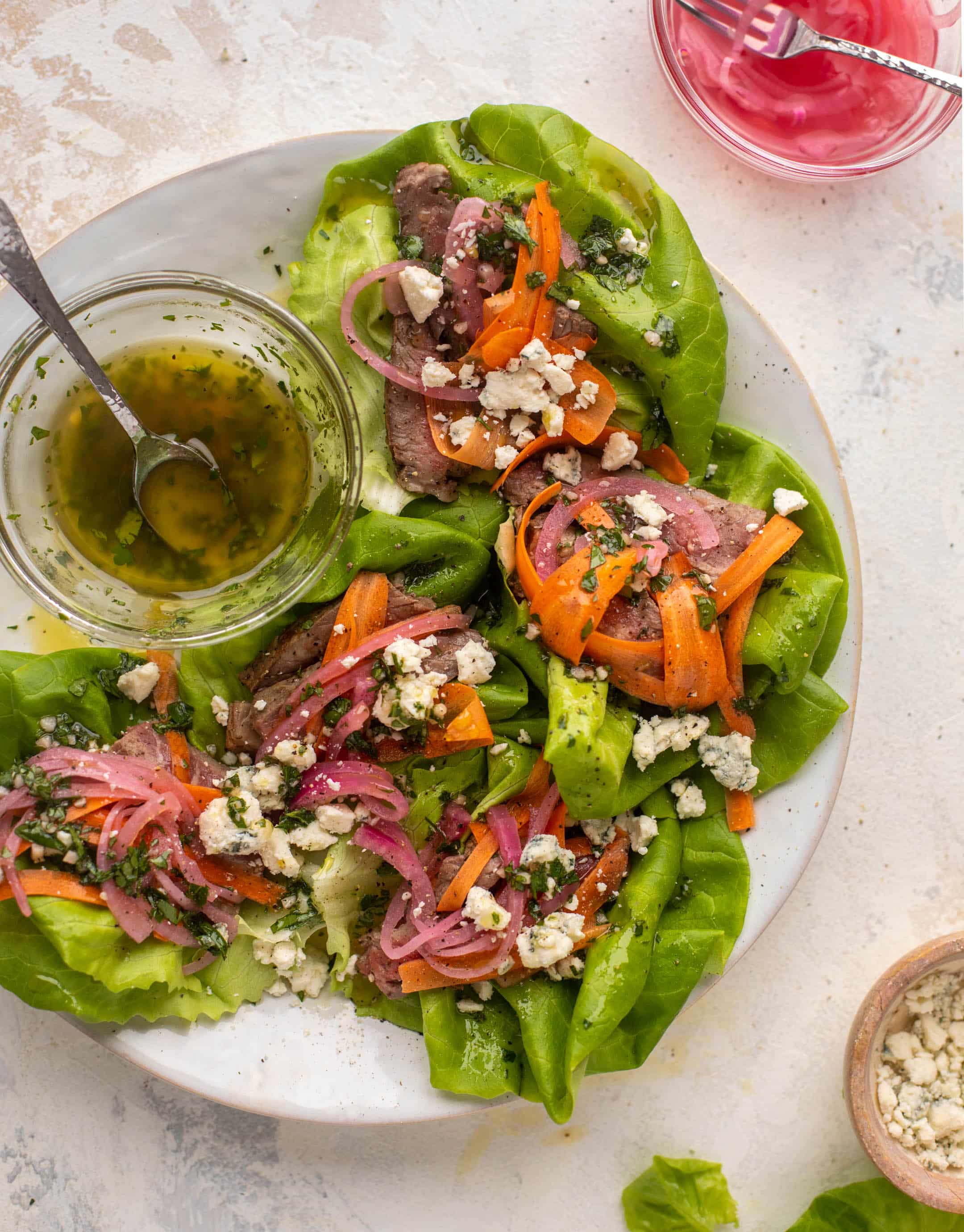 gorgonzola steak lettuce wraps