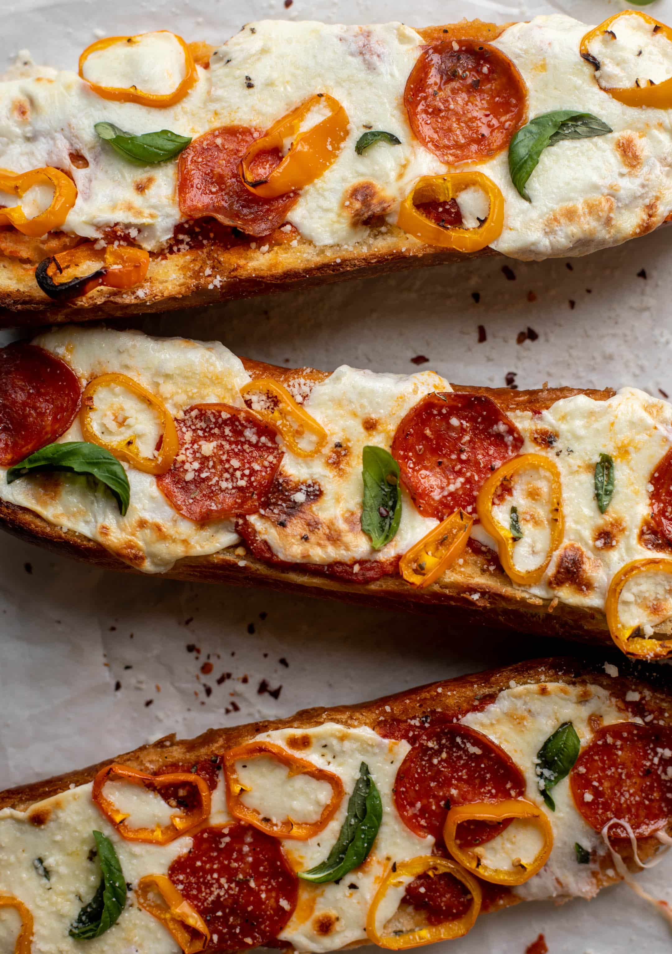 garlic bread pizza
