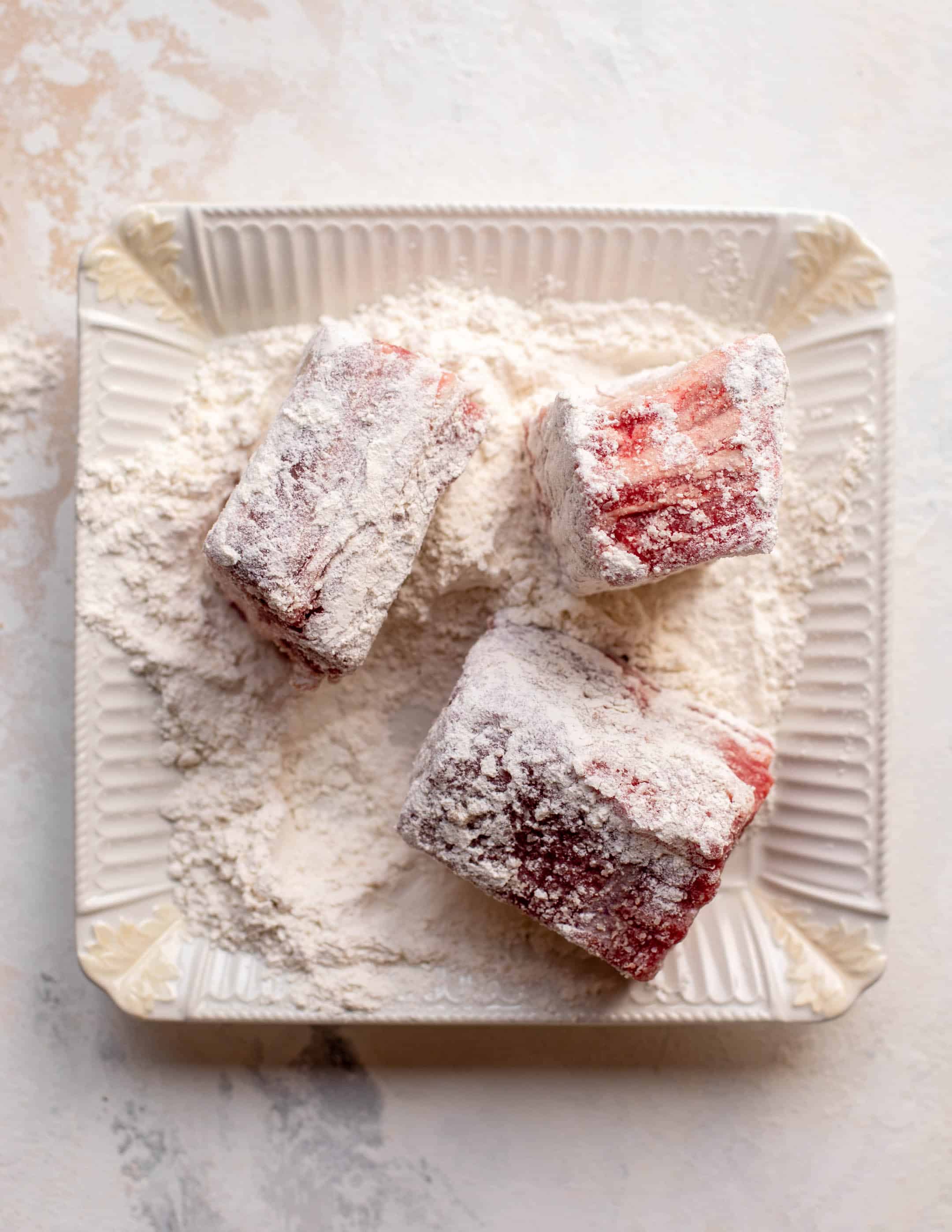 short ribs in flour