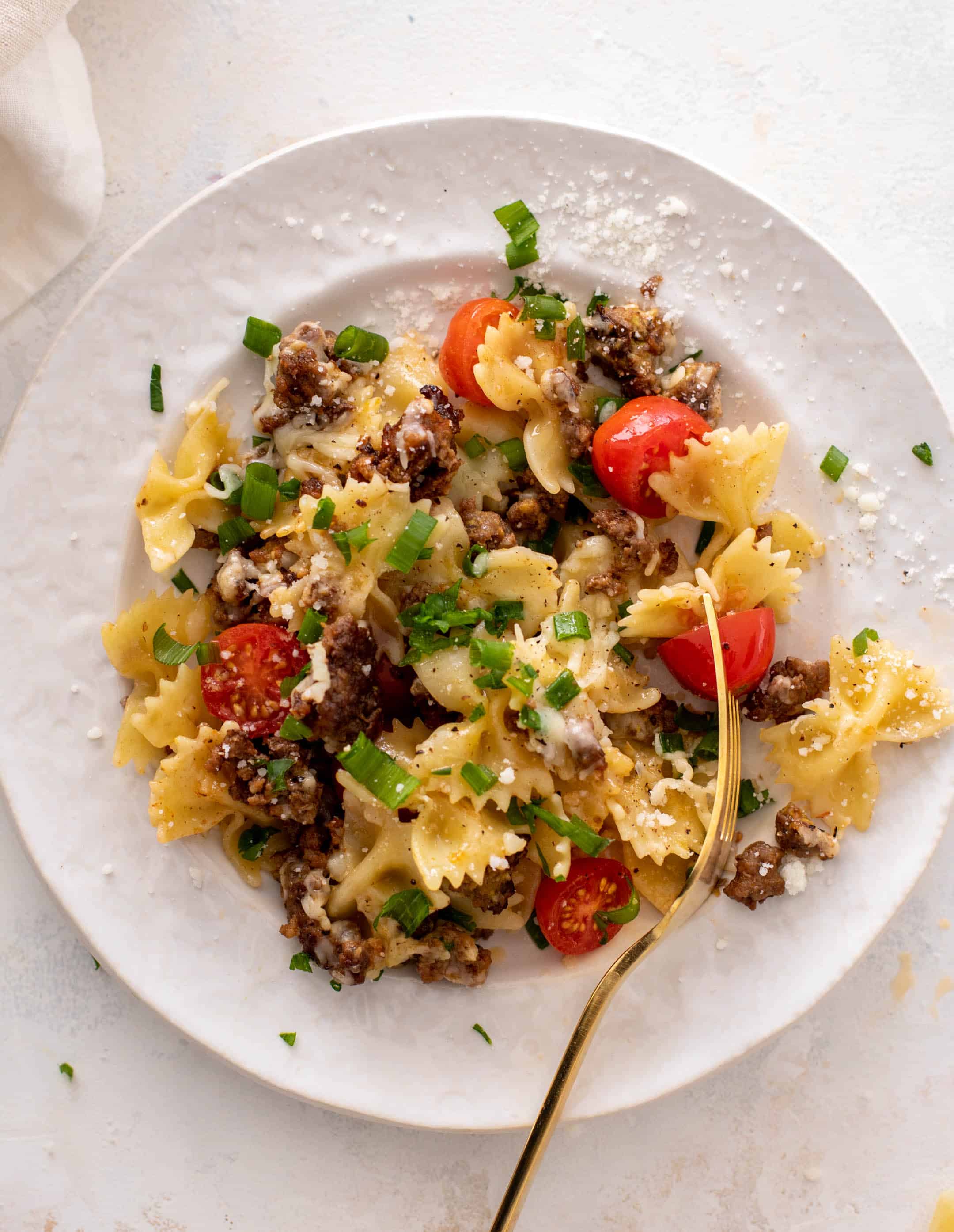sheet pan cheeseburger pasta