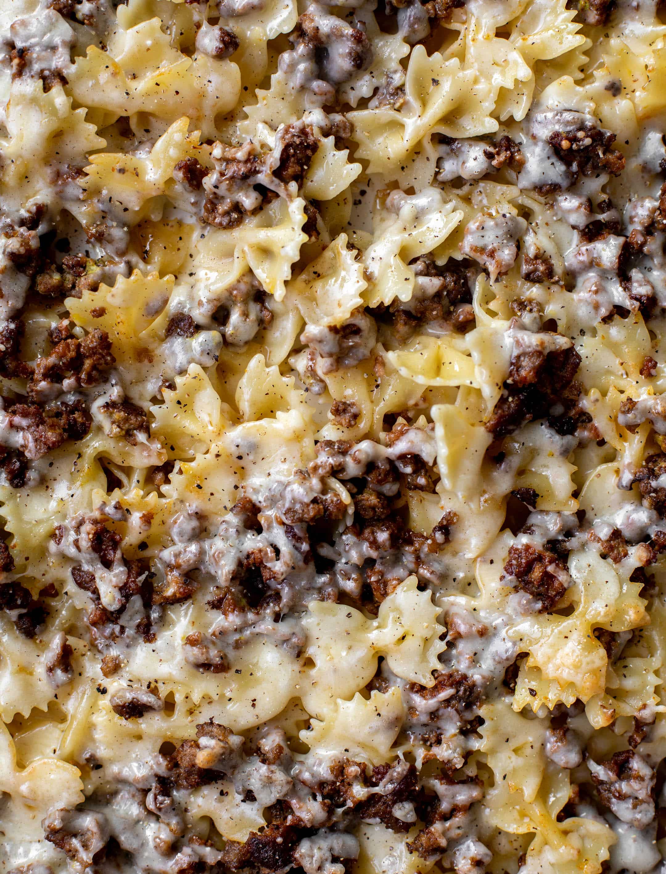 sheet pan cheeseburger pasta