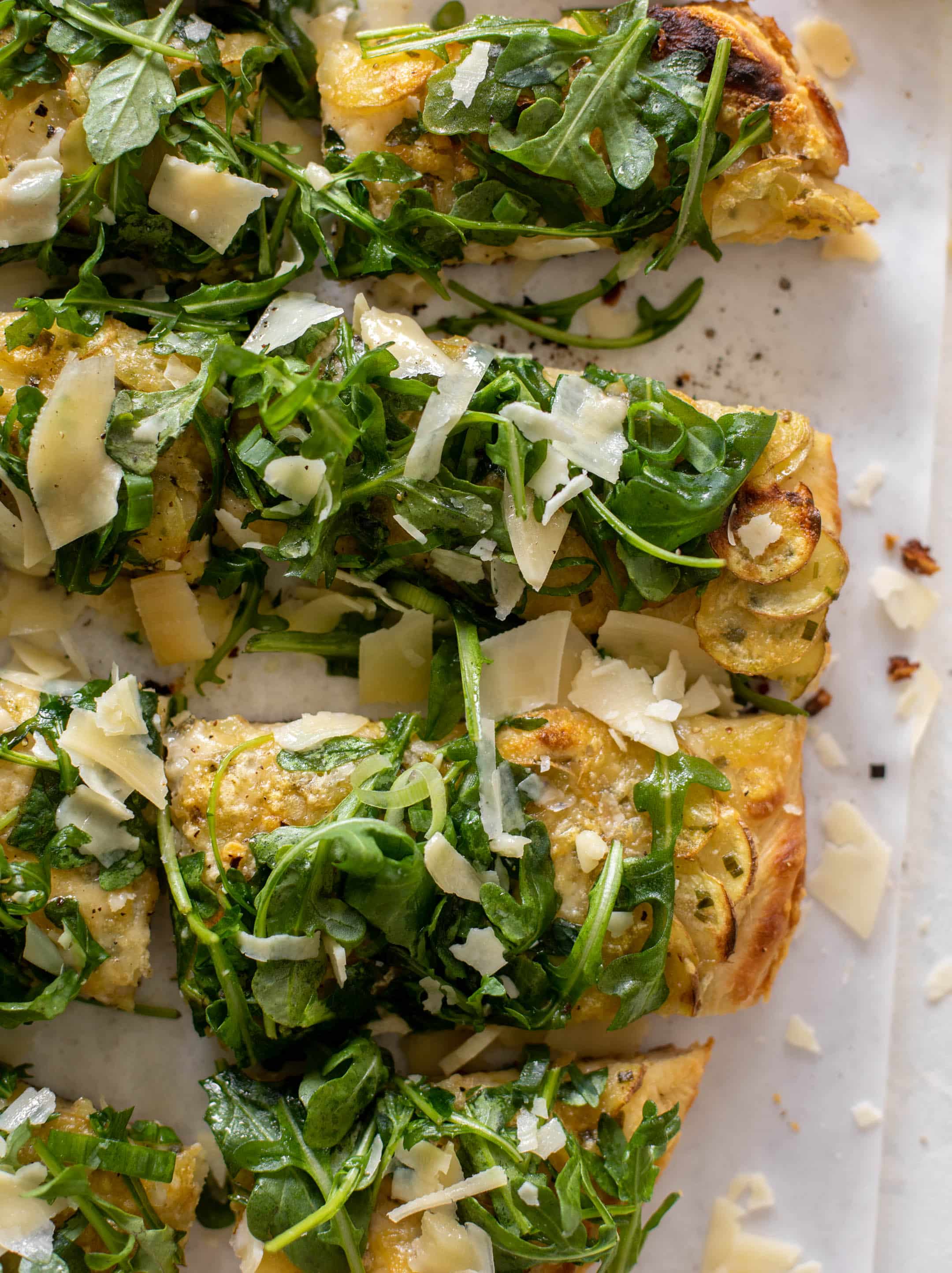 crispy potato & gruyere pizza