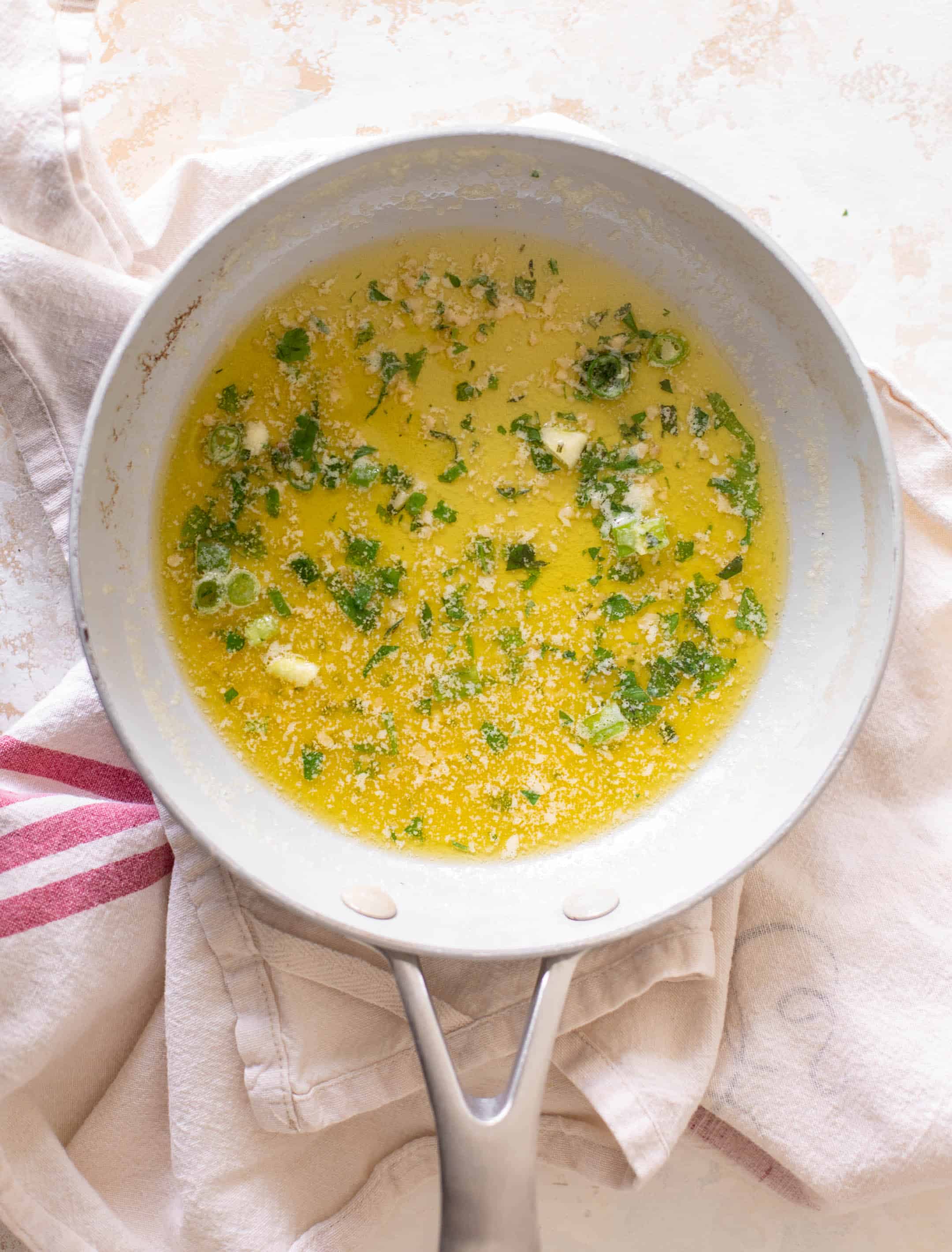 best crispy roasted potatoes with herbs