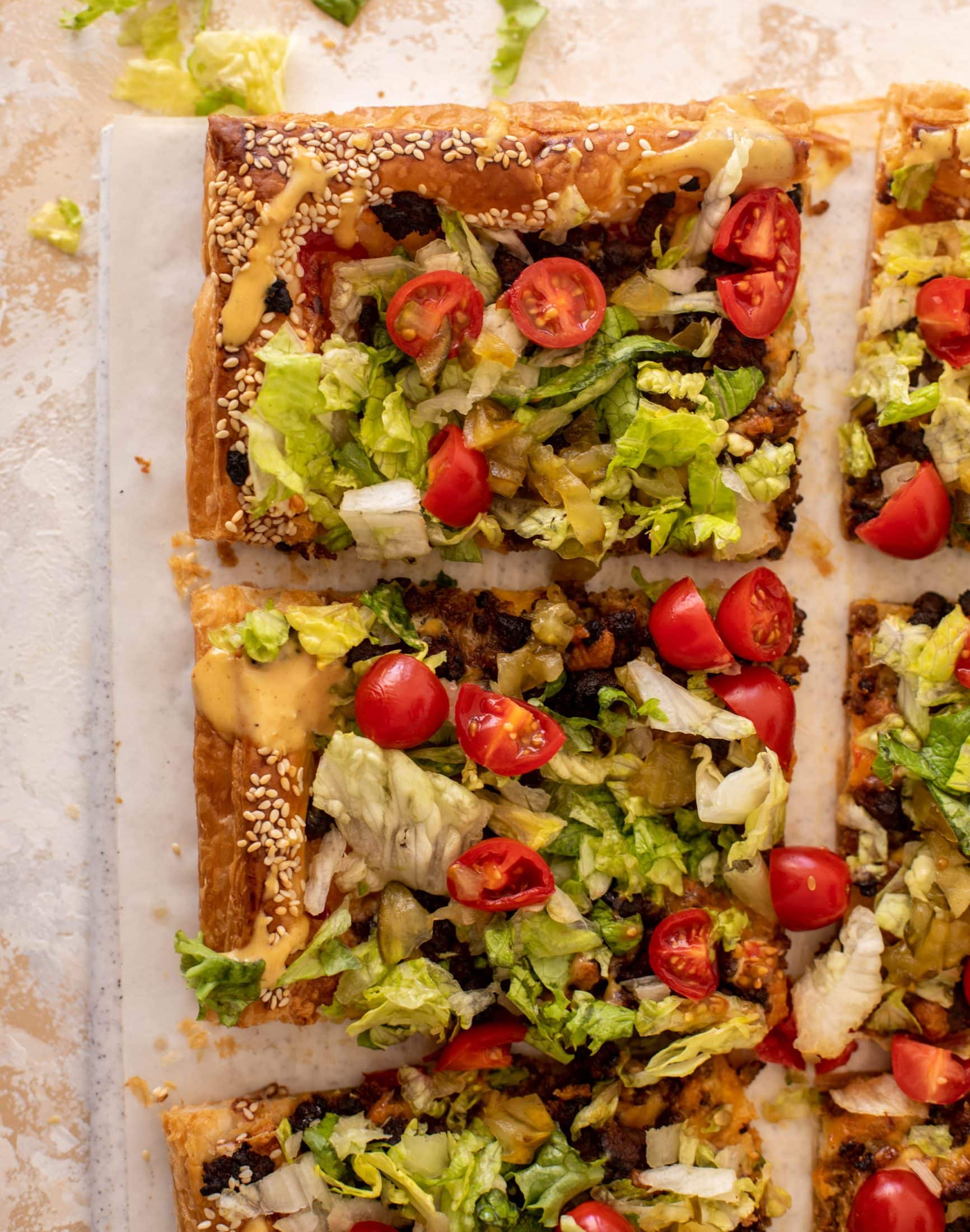 cheeseburger puff pastry pizza