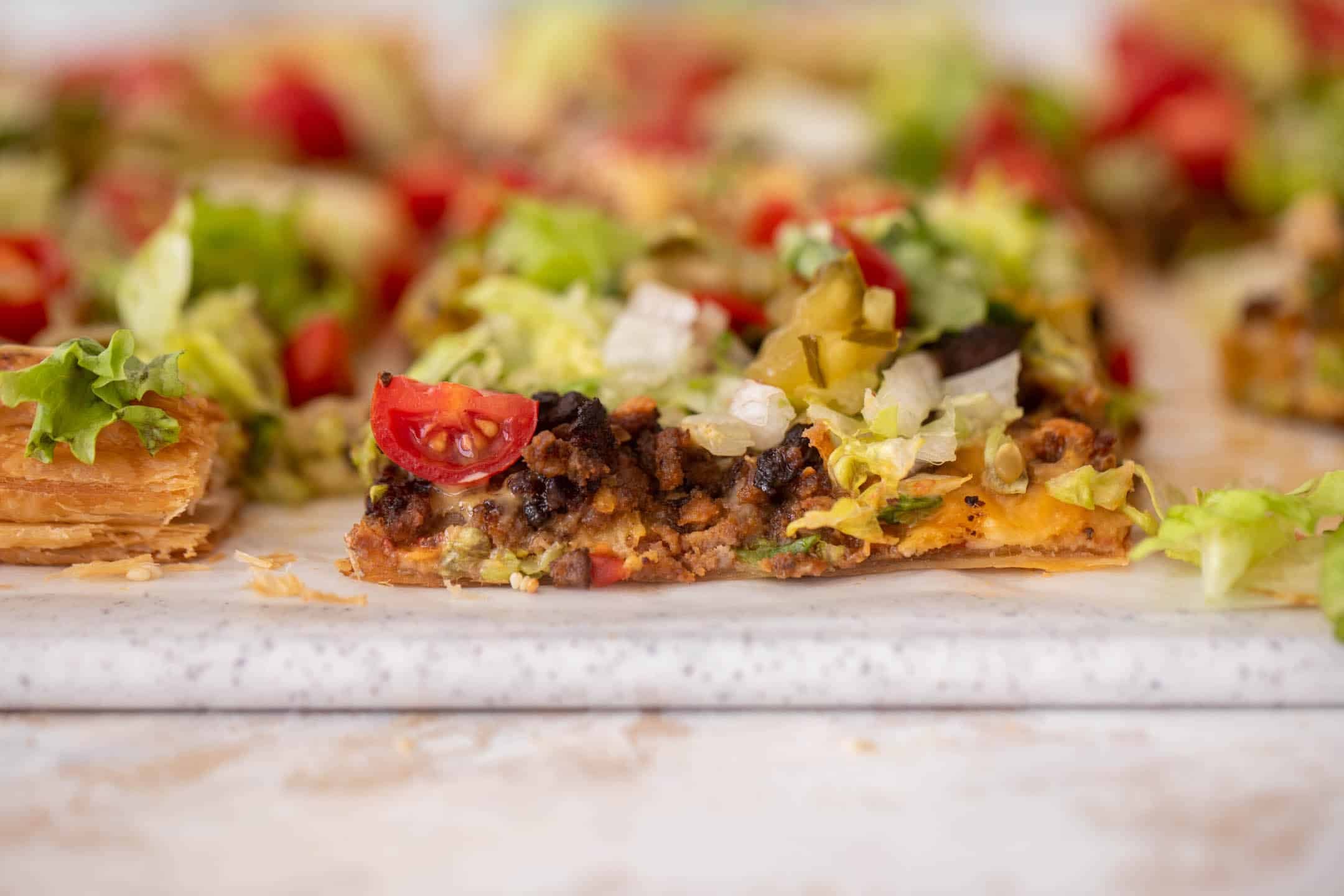 cheeseburger puff pastry pizza