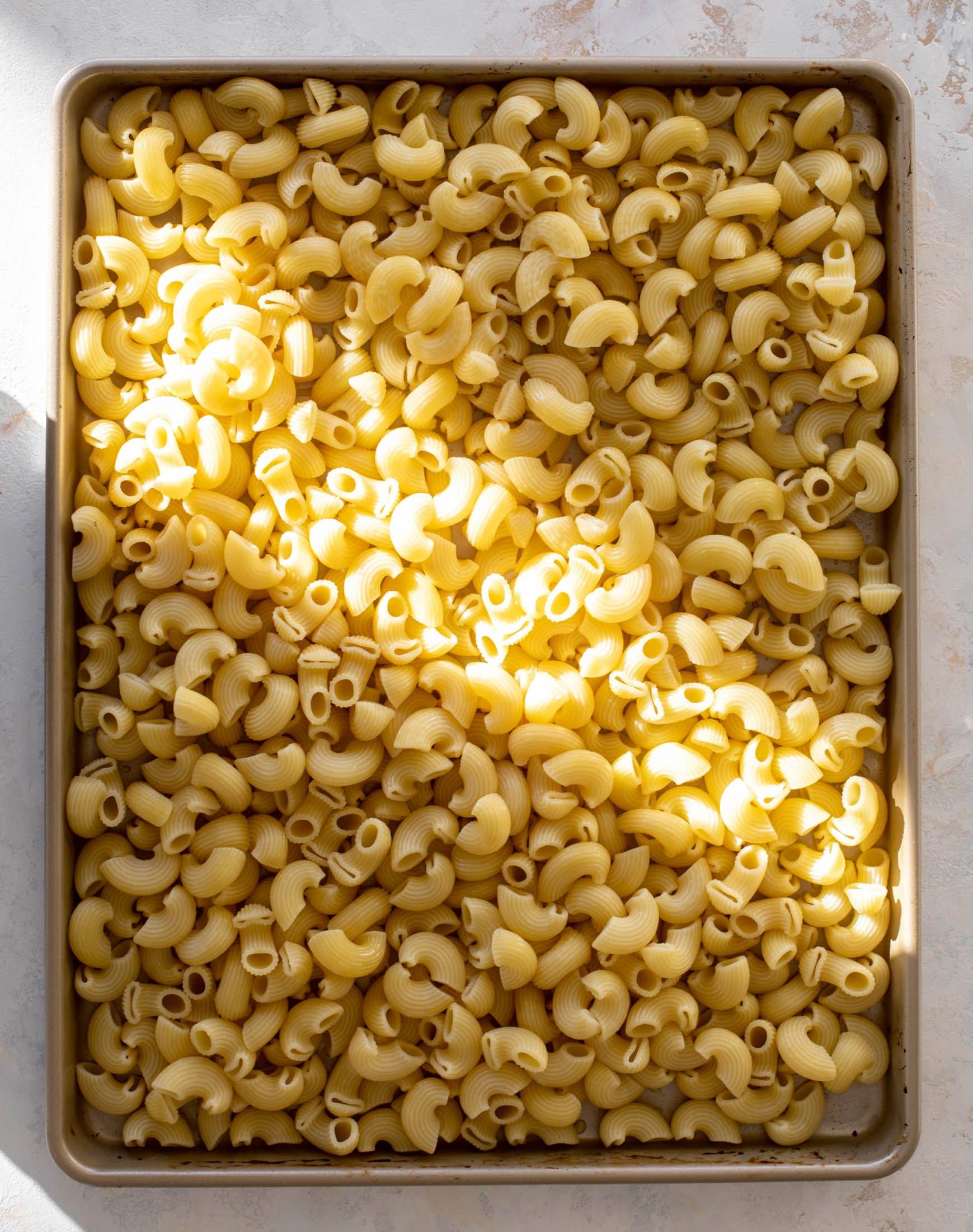 sheet pan mac and cheese