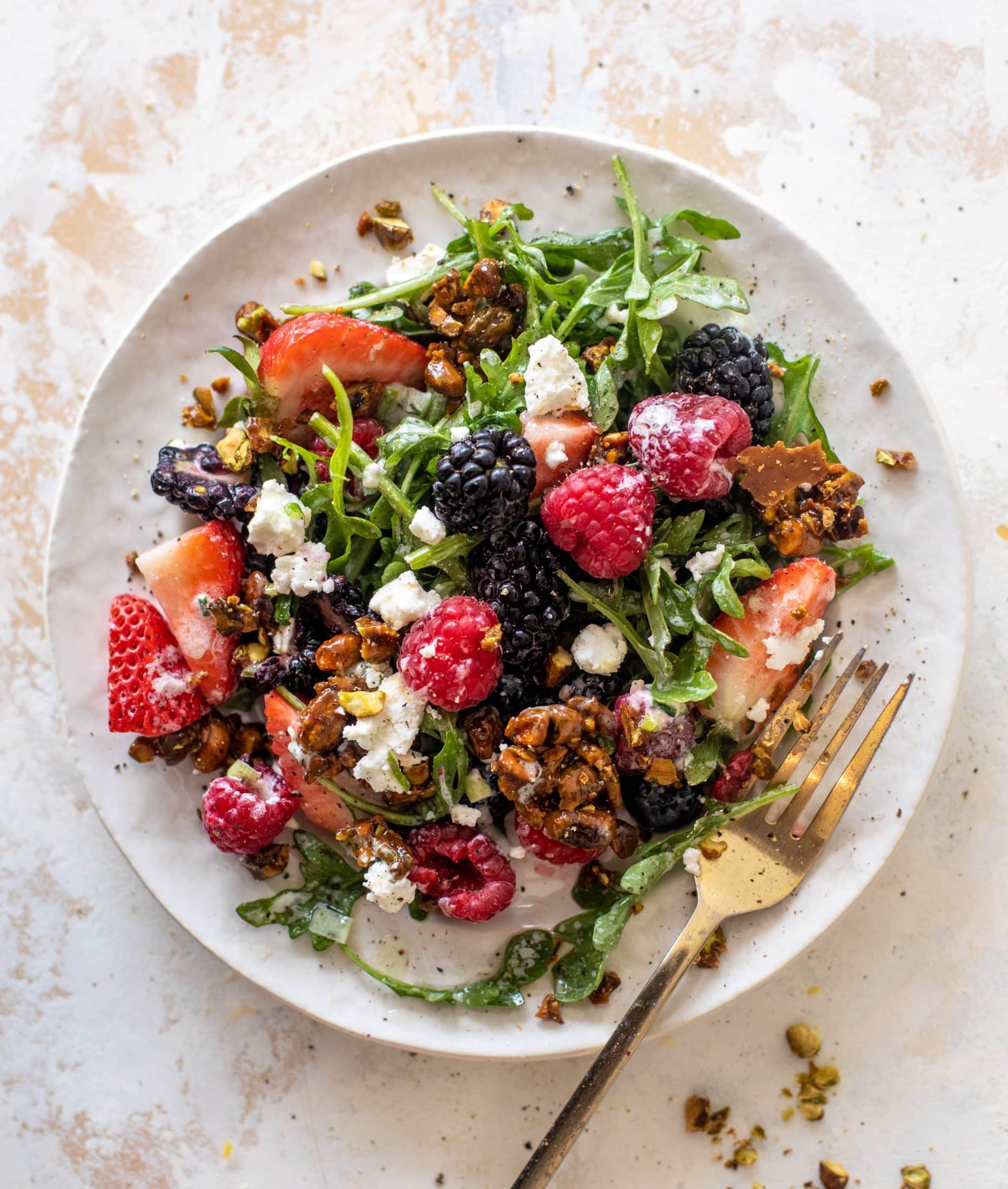 red white and berry arugula salad