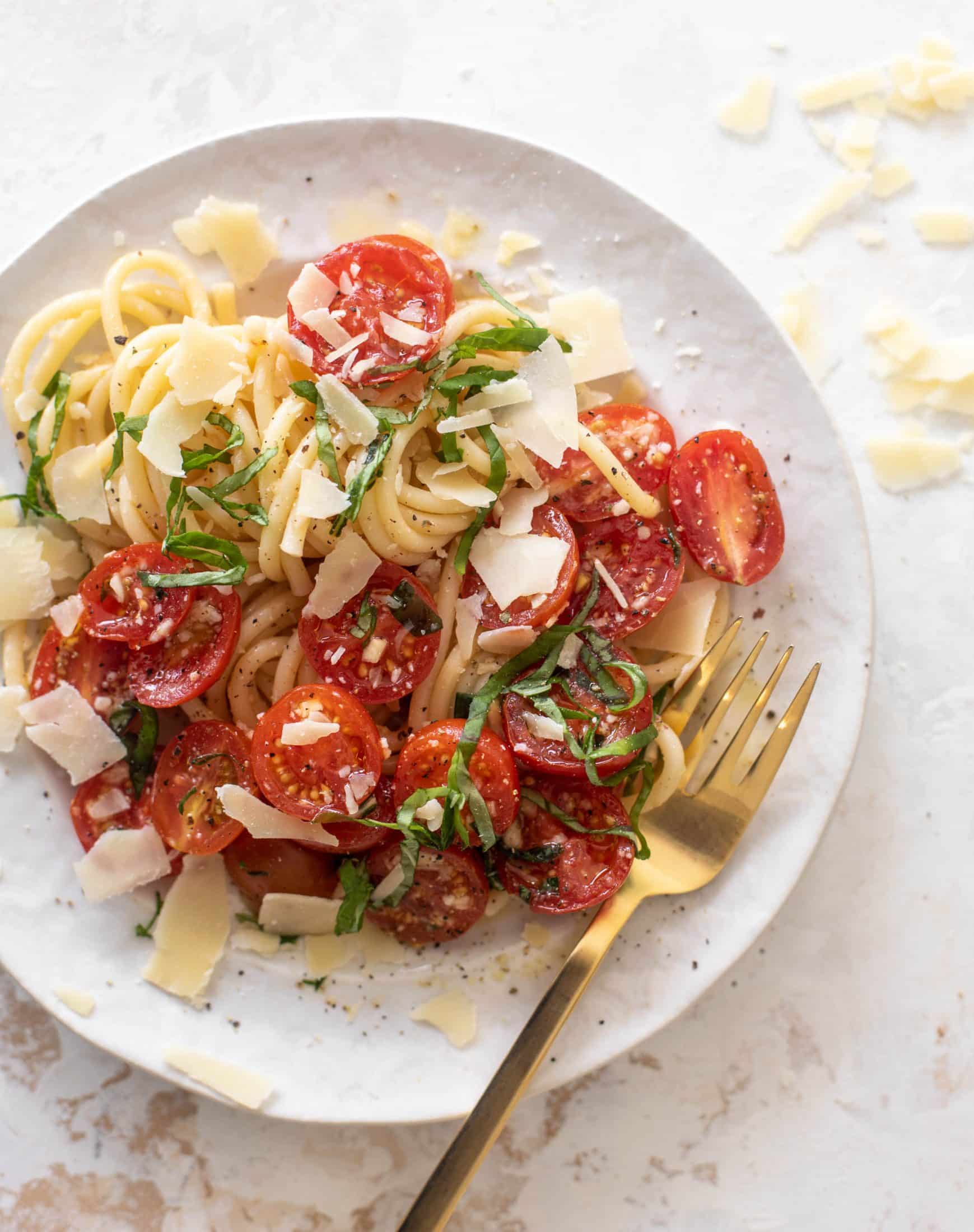 pasta with no cook tomato sauce