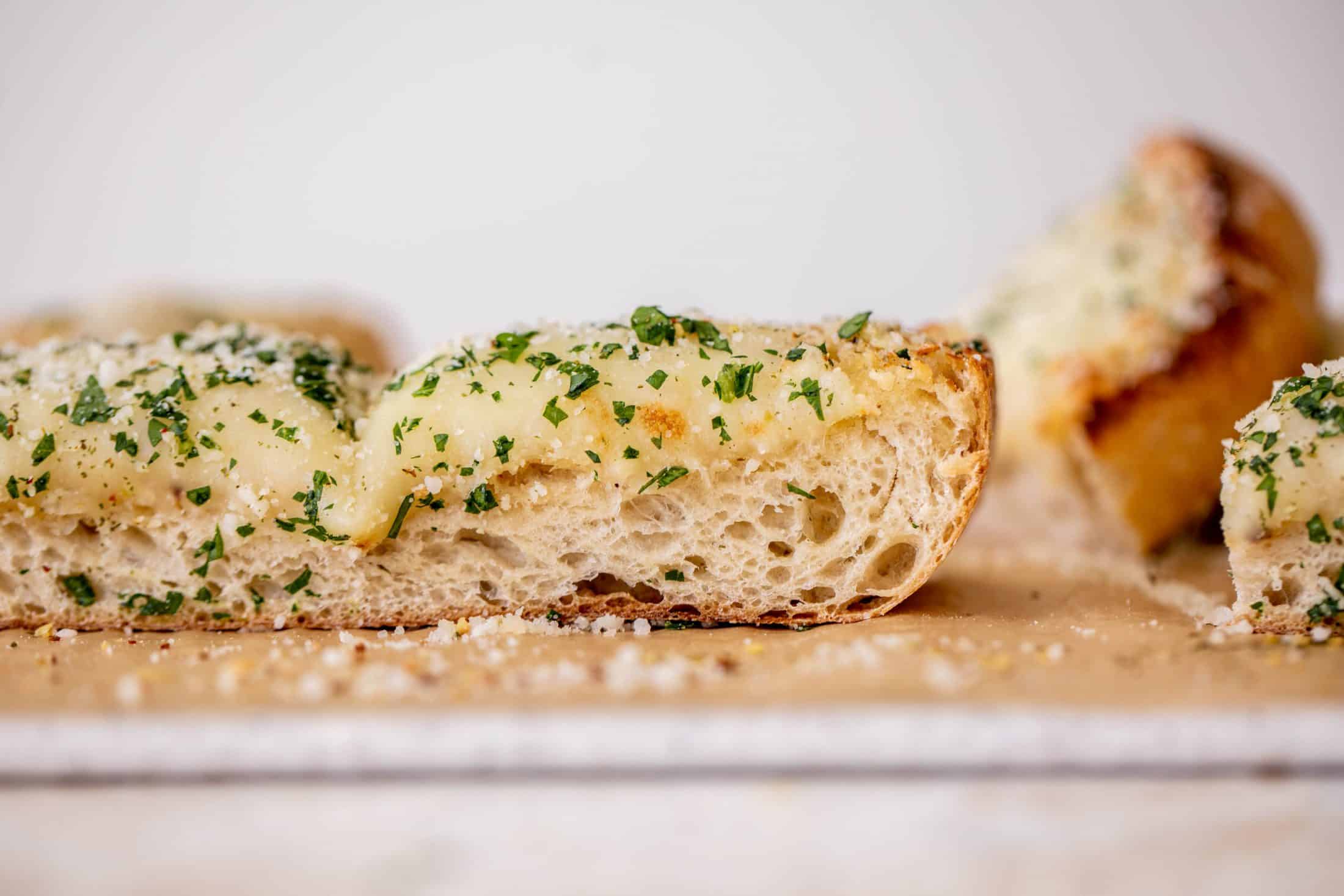 cheesy spicy garlic bread