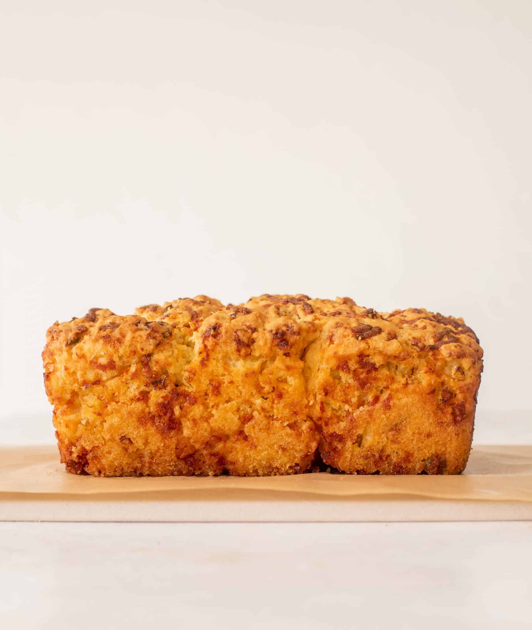 cheddar scallion beer bread