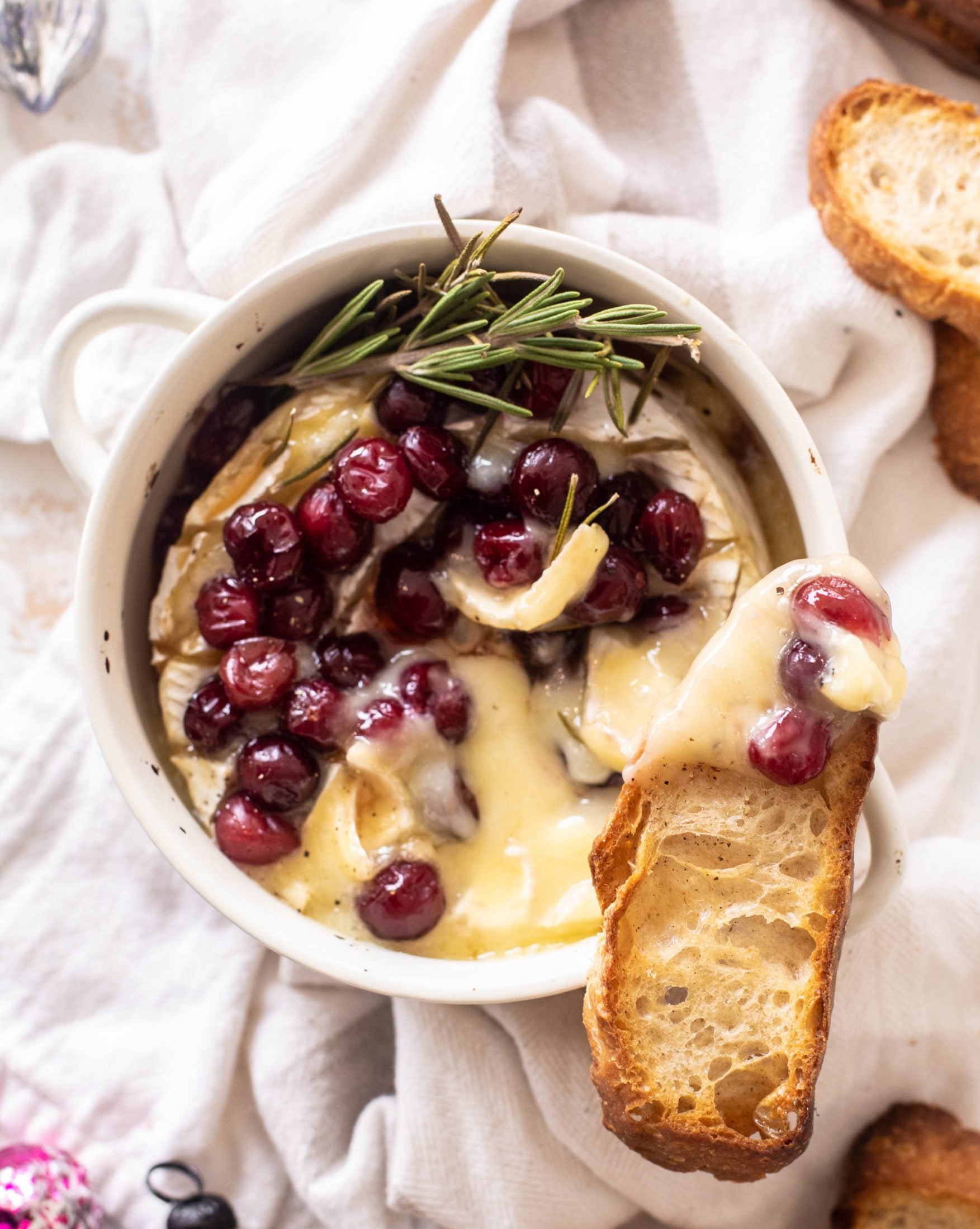 christmas cranberry baked camembert