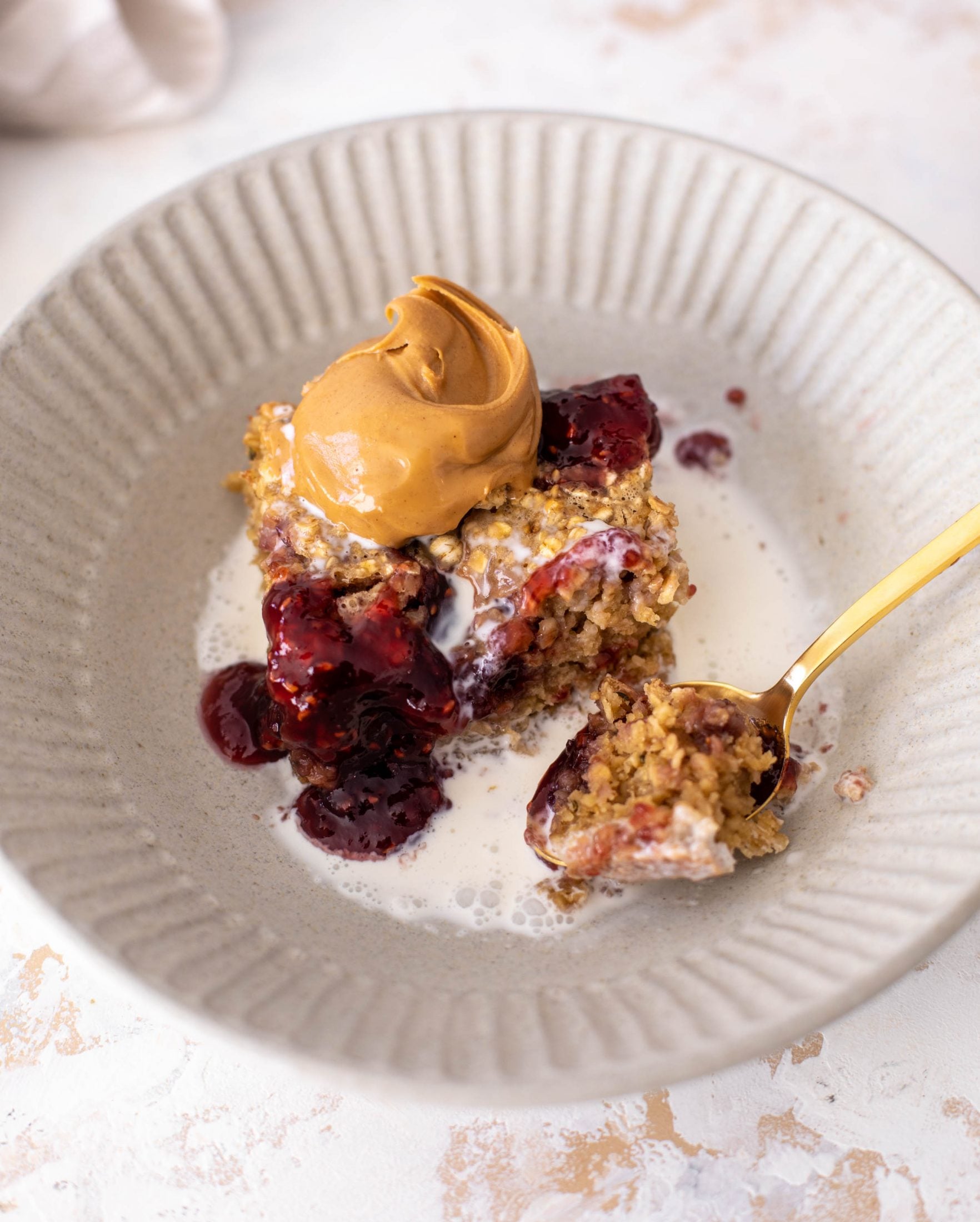 peanut butter and jelly baked oatmeal
