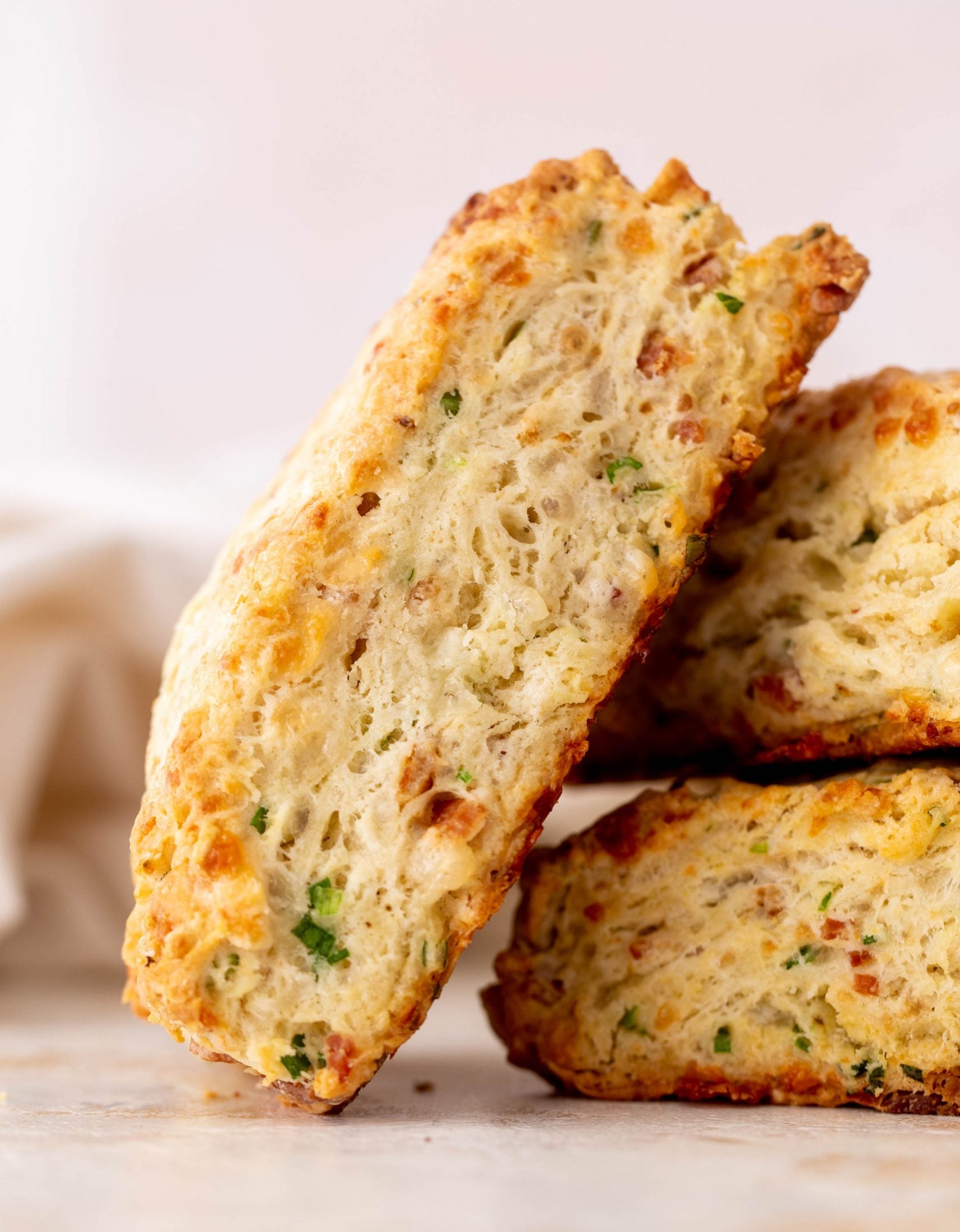cheddar scallion bacon scones